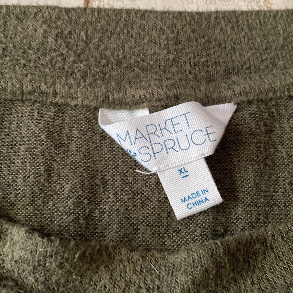 Market & Spruce Sweater